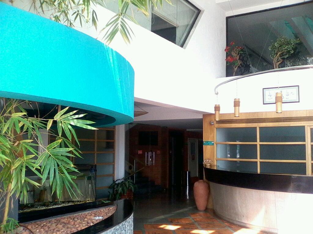 Mayura Inn Hotel Thrissur Exterior photo